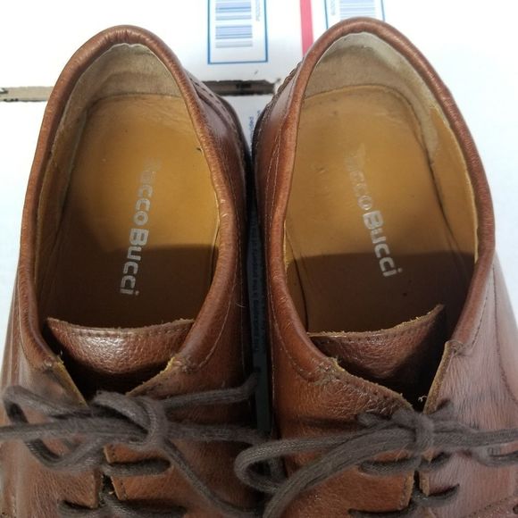 Bacco Bucci Usher 9.5 mens square toe brown shoes
